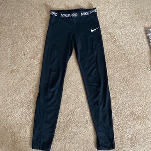 NIKE compression leggings size kids large